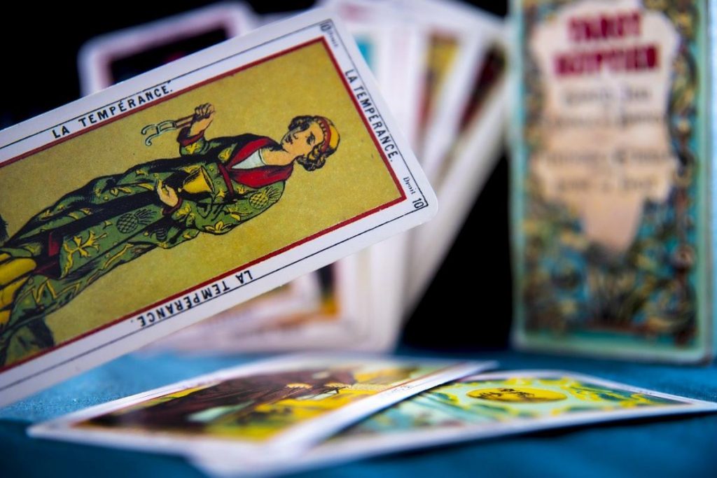 Título ¿qué es el tarot 806? Consulta del tarot por 806 Todo Turismo Título ¿qué es el tarot 806? Consulta del tarot por 806 Todo Turismo