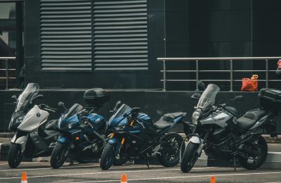 Infraestructura y servicio: ¿Por qué elegir nuestra empresa alquiler motos menorca?
